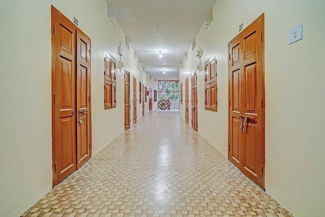سبوت أون 49747 بيكرام ستايز