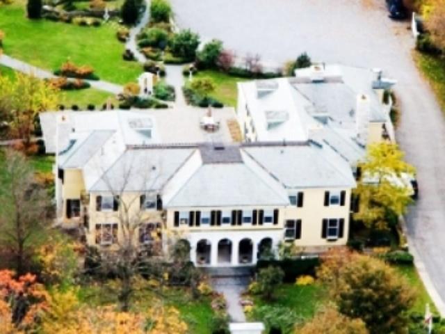 ذا لايلاك إن