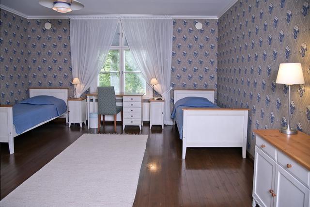 تيهتان هوتلي