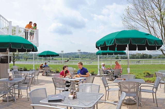 فيرنون داونز كازينو آند هوتل