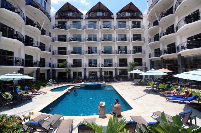 PACIFIC SUITES Boutique Hotel & Bistro