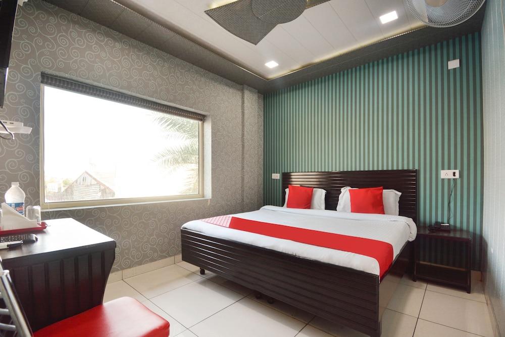 أو واي أو 16515 هوتل بومباي ريزيدنسي