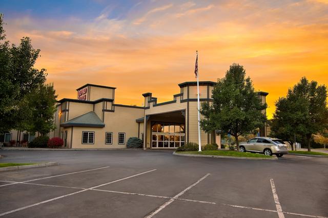 أوكسفورد سويتس بندلتون