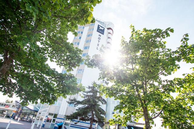 فيرست هوتل جونكوبينغ