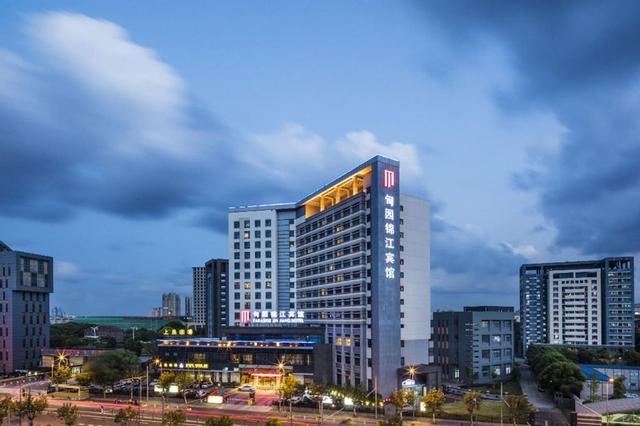 شنغهاي بارادايس هوتل