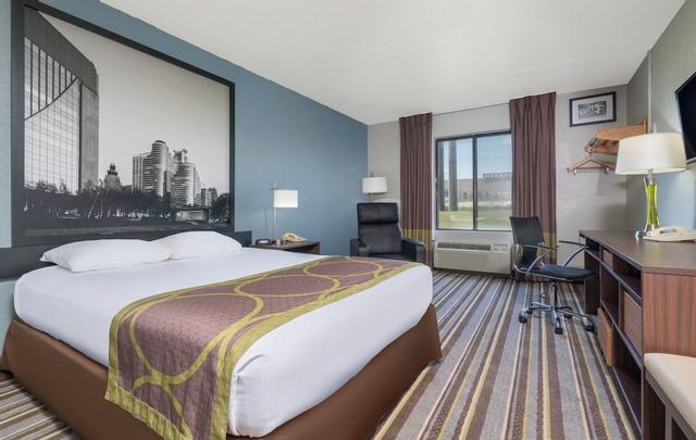 سوبر 8 باي ويندام باكرزفيلد ساوث كاليفورنيا