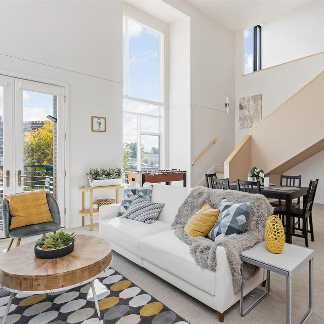 مودرن بينتهاوس أون ماس باي كوزيسويتس