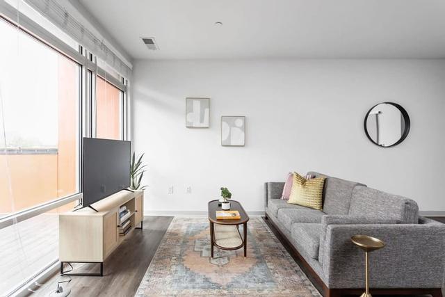 Cozysuites on Mass With Garage Parking 12