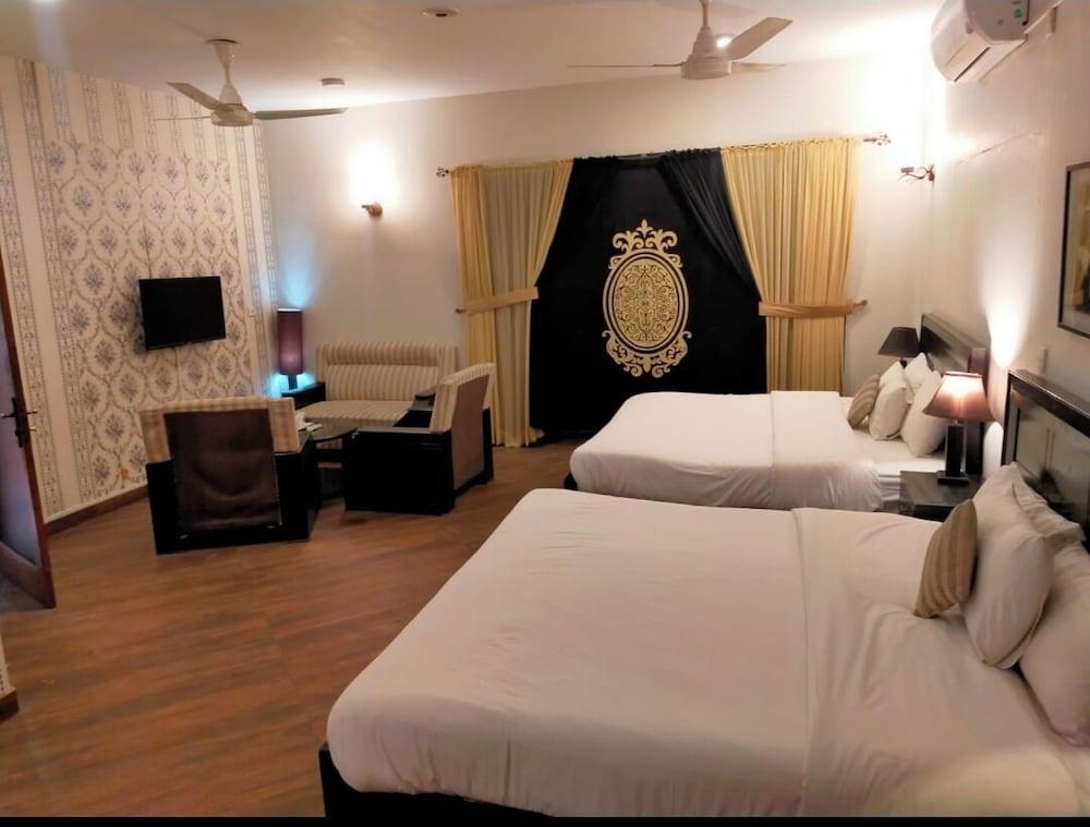 ليفين هب جيست هاوس