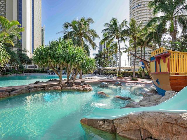 مانترا كراون تاورز