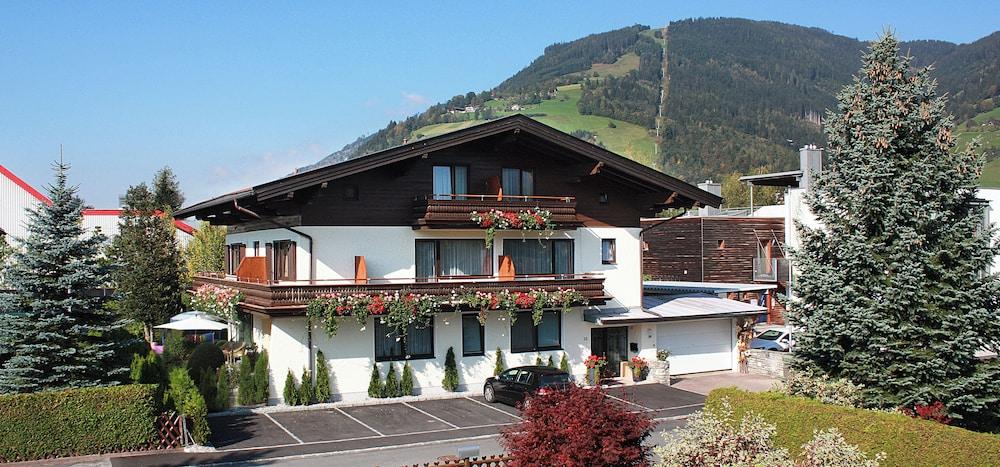 كومفرت هوتل جارني لاندهاوس جيتي