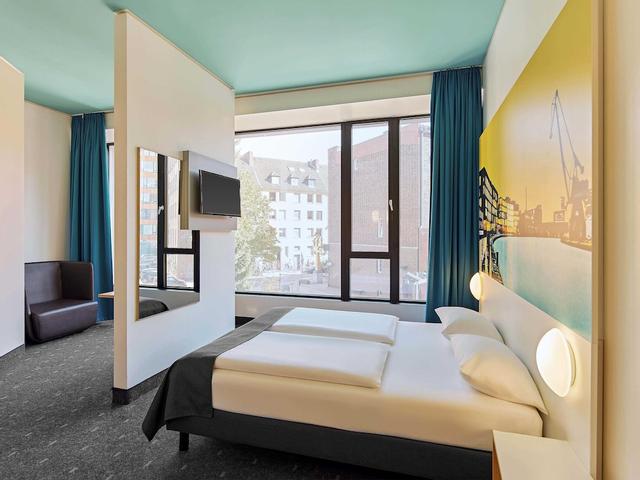 بي آند بي هوتول مونستر هافين