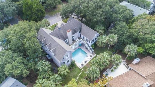 28 بيتشوود ويست باي أفانتستاي كلوس تو بيتش، مالتيبل ديكس آند برايفت بول!