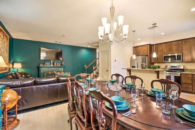 'the Nautilus' Central Carson City Townhome!