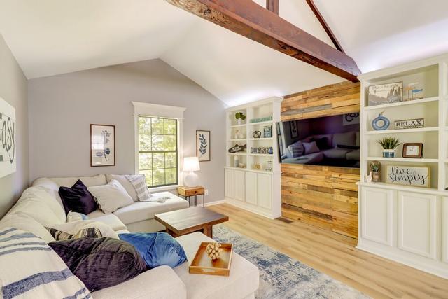 ووترفرونت جريرز فيري ليك فاكيشن رينتال!