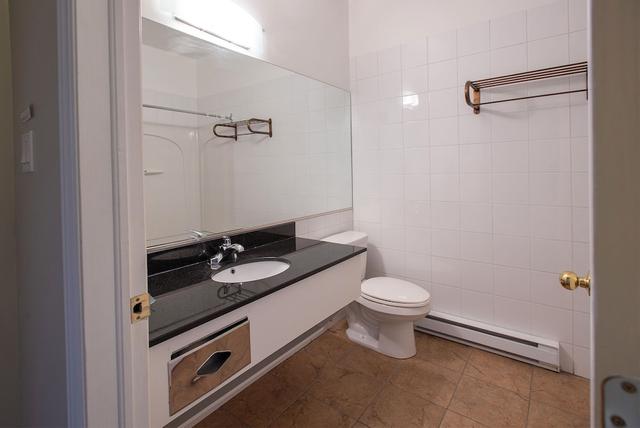 رووم إن جويست روم - برايفت روم3 أوتونو موس ساوث بانك أيربان كانتري سايد - ايه